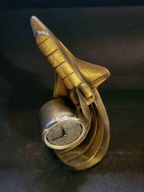 Vintage Collectible Desk Clock Designed In The Shape Of A Space Shuttle